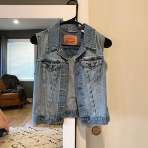 Levi's denim vest